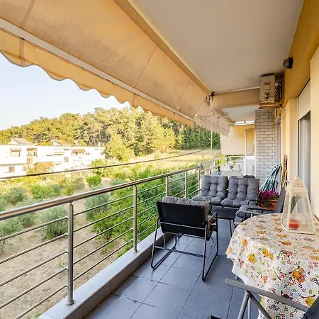 Family By The Sea Apartment